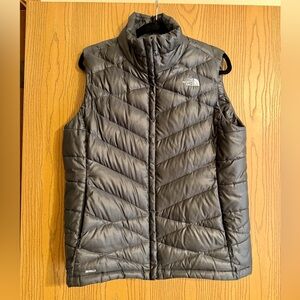 The North Face Black Puffer Vest 550